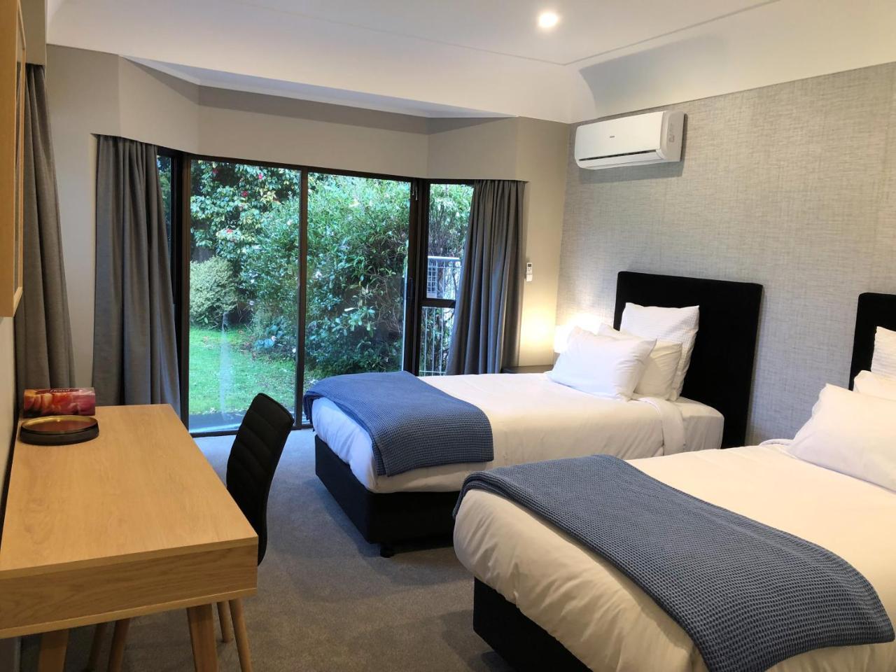 Luxury K-Lodge With Golf Course View-Роторуа Екстериор снимка